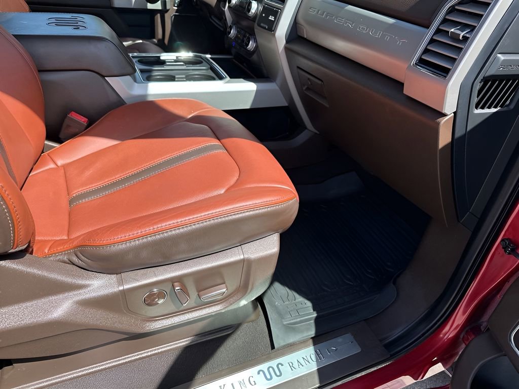 Used 2021 Ford F250 King Ranch w/ King Ranch Ultimate Package AWD/4WD image 17