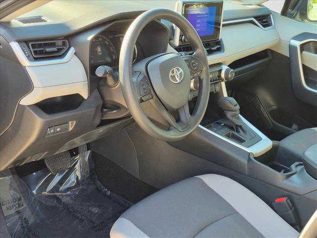 Certified 2025 Toyota RAV4 XLE FWD image 9