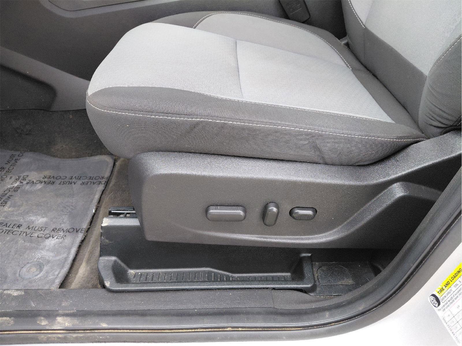 Used 2018 Ford Escape SE w/ Ford Safe & Smart Package image 26