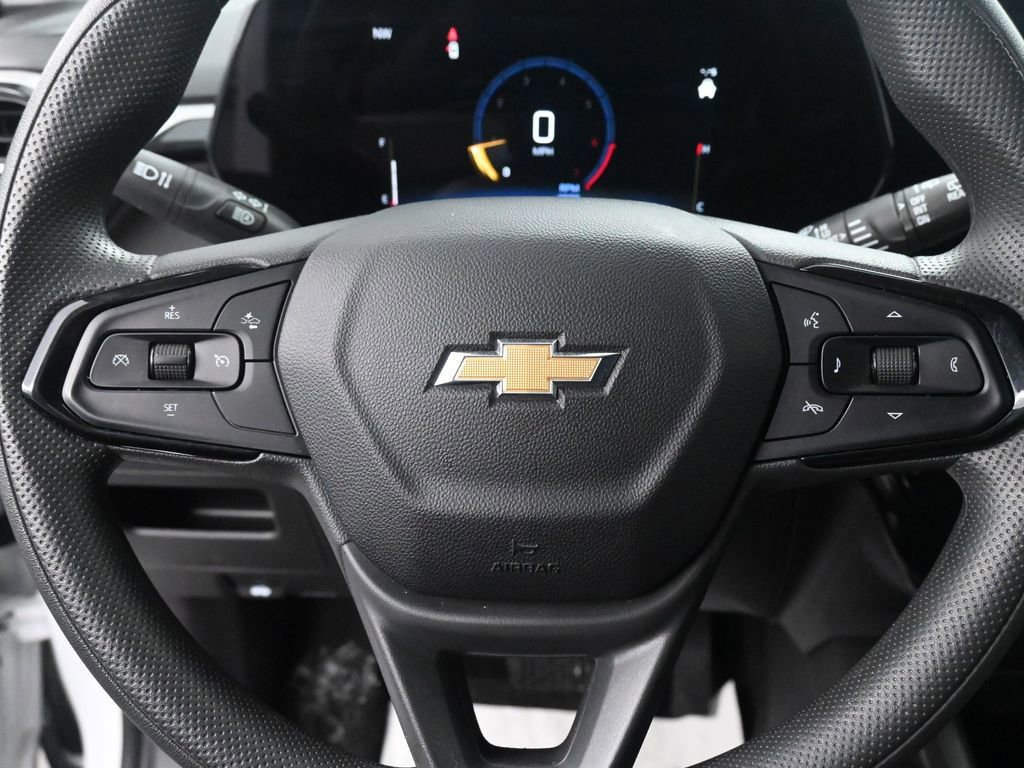 Used 2025 Chevrolet TrailBlazer LT w/ Driver Confidence Package image 30