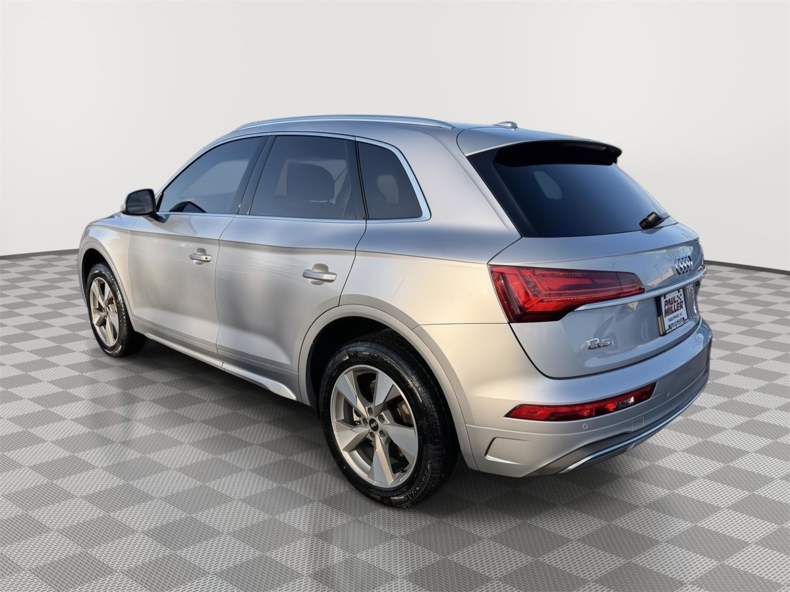 Used 2023 Audi Q5 2.0T Premium Plus w/ Premium Plus Package image 4