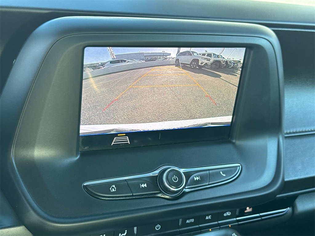 Used 2020 Chevrolet Camaro LT image 28