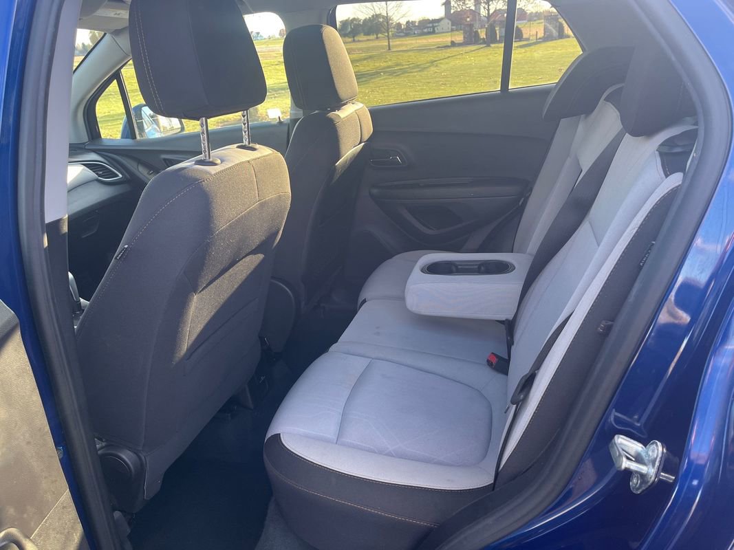 Used 2017 Chevrolet Trax LT w/ Sun & Sound Package image 21