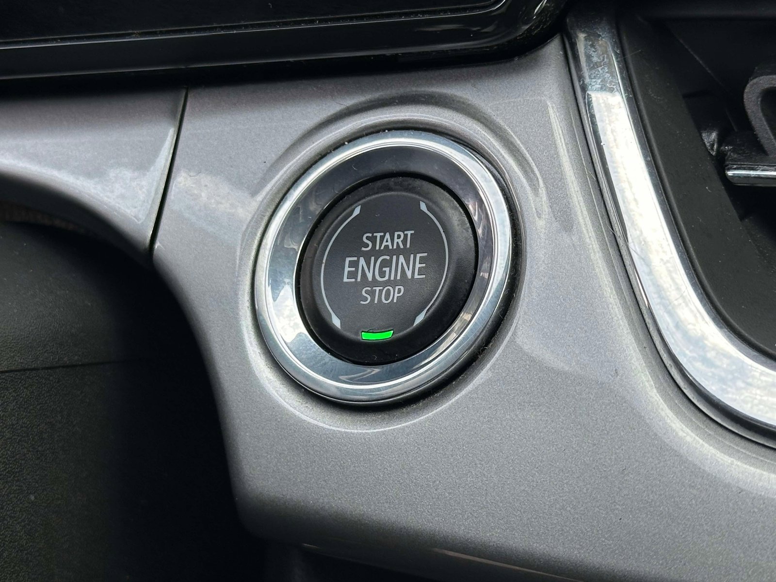 Used 2024 Chevrolet Trax LT w/ Driver Confidence Package image 25