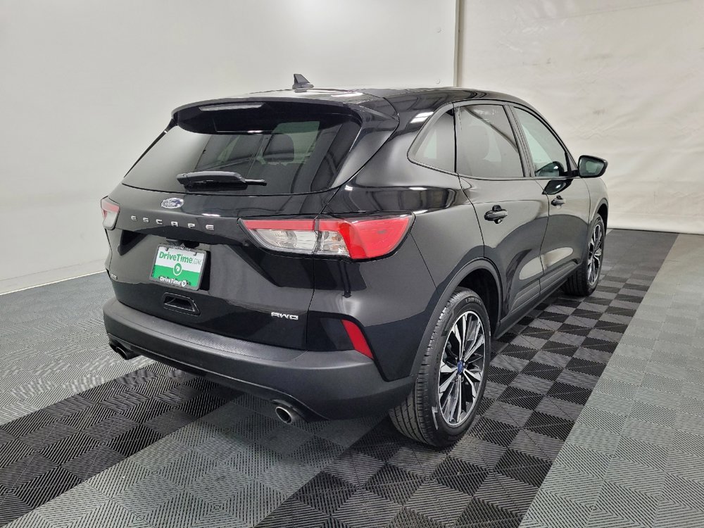 Used 2022 Ford Escape SE w/ SE Sport Appearance Package image 9