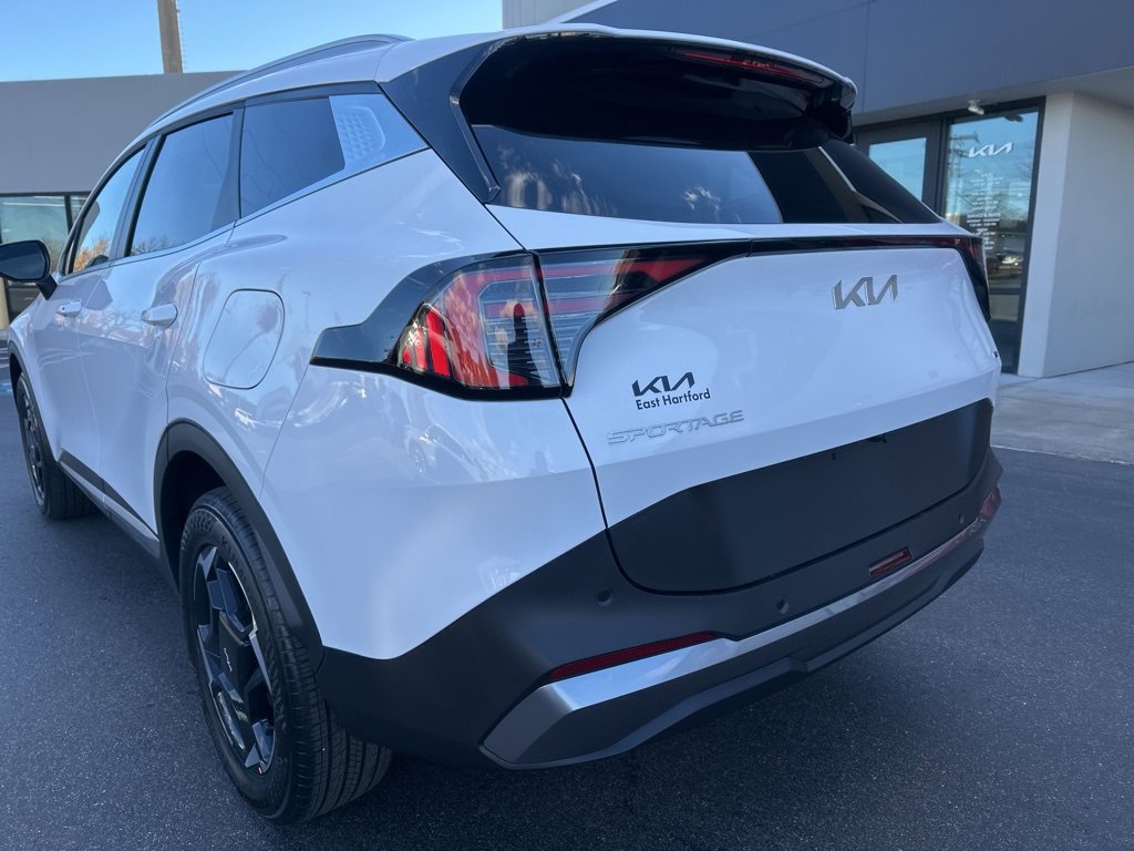 New 2026 Kia Sportage EX image 9