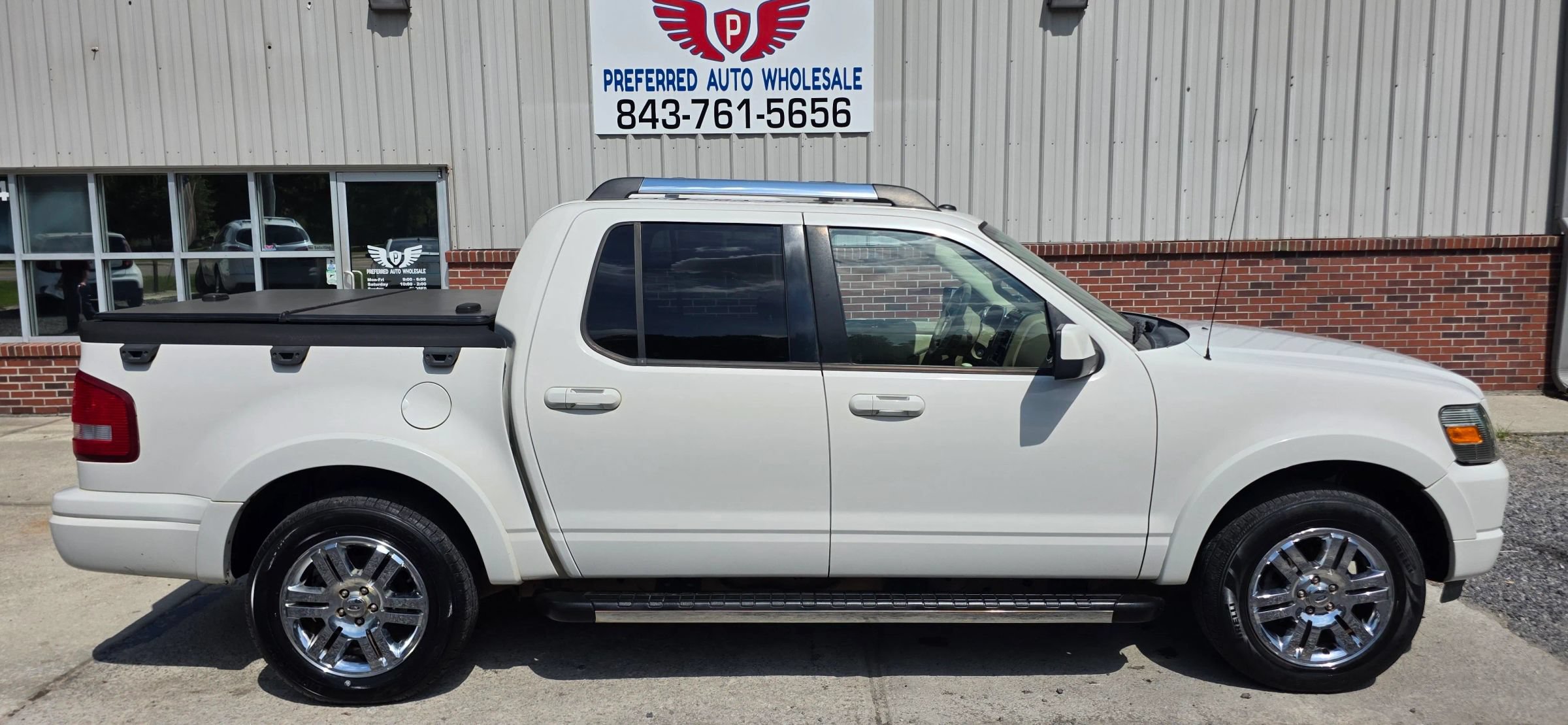 Used 2010 Ford Explorer Sport Trac Limited AWD/4WD image 4