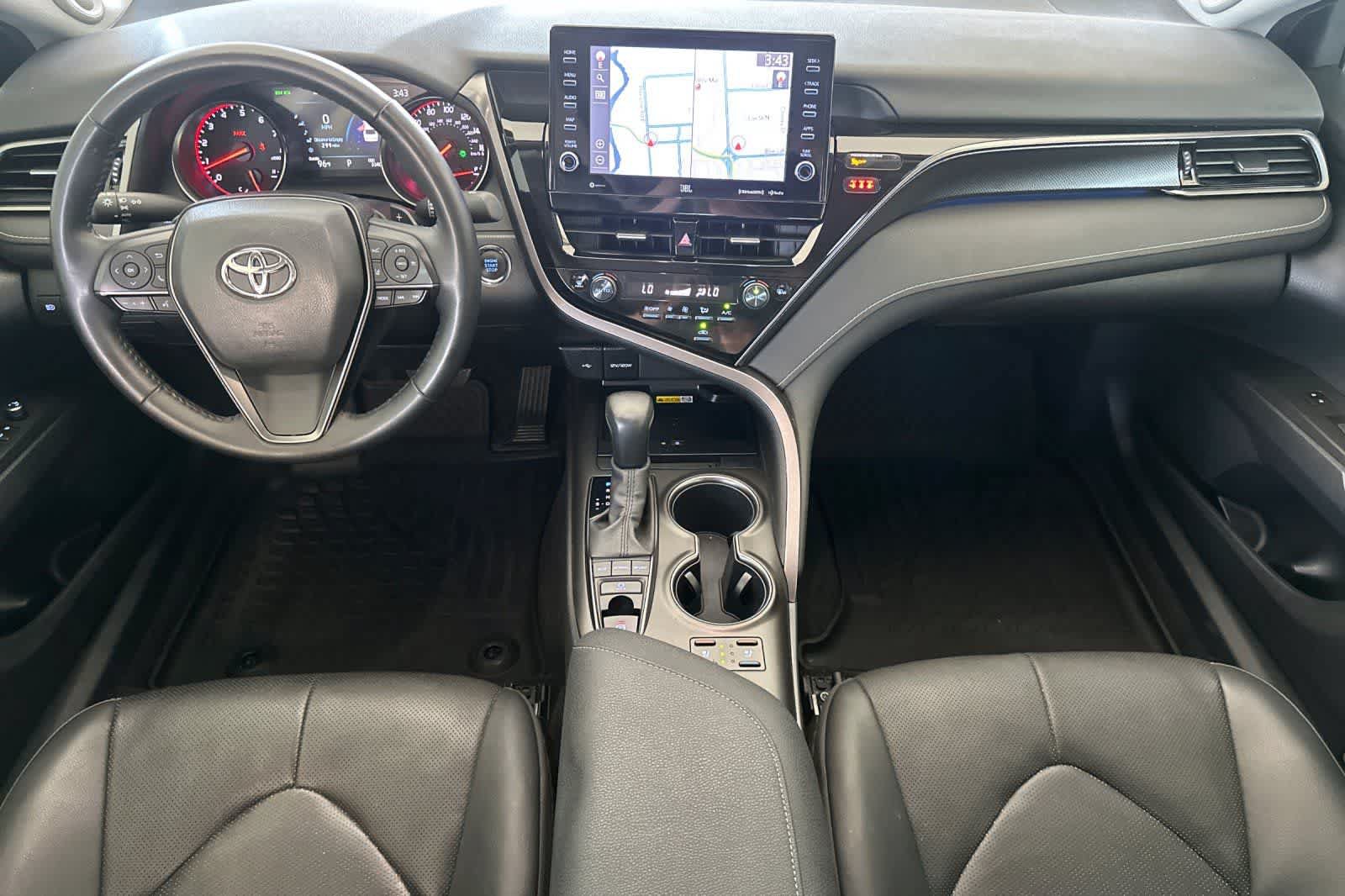 Used 2022 Toyota Camry XSE w/ Navigation Package AWD/4WD image 3