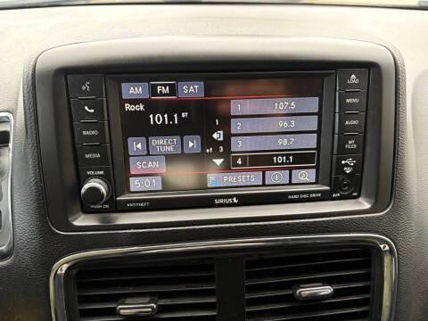 Used 2012 Dodge Grand Caravan SXT image 40