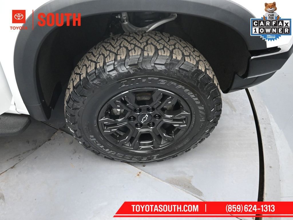 Used 2022 Chevrolet Silverado 1500 ZR2 w/ Technology Package image 34