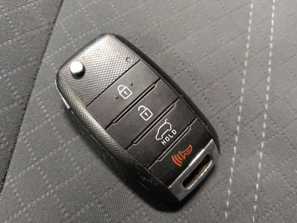 Used 2018 Kia Sorento LX image 32