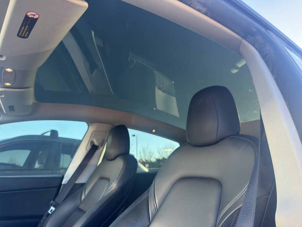 Used 2021 Tesla Model Y Long Range image 9