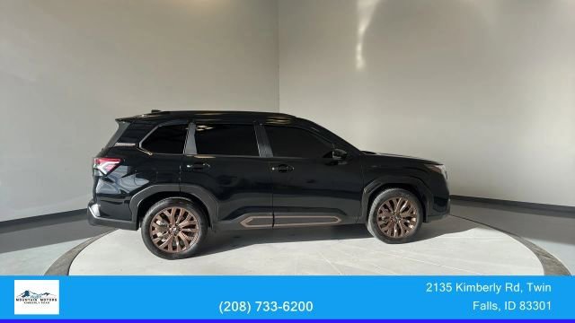 Used 2025 Subaru Forester Sport image 10