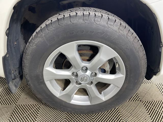 Used 2010 Toyota RAV4 Limited image 18