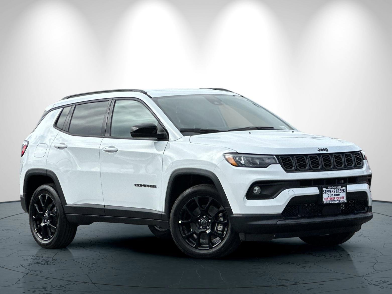 New 2026 Jeep Compass Latitude image 2