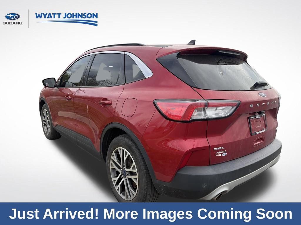 Used 2020 Ford Escape SEL image 3