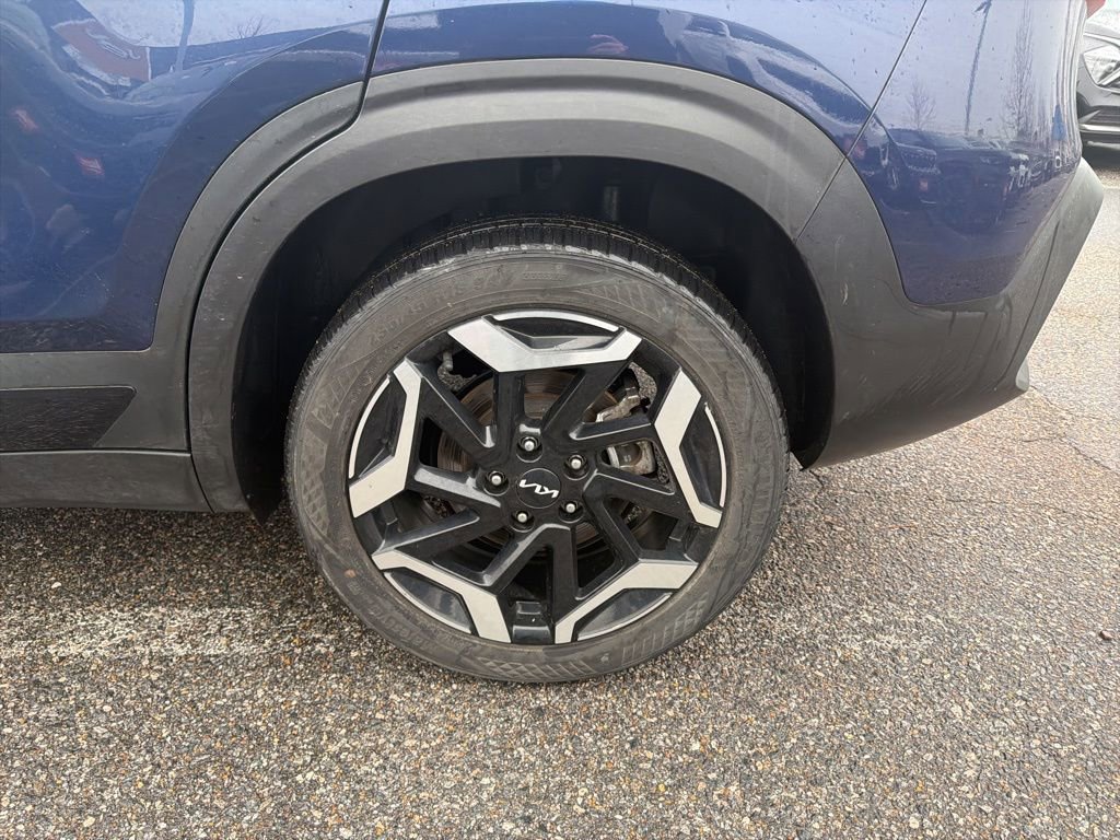 Used 2024 Kia Seltos SX image 11