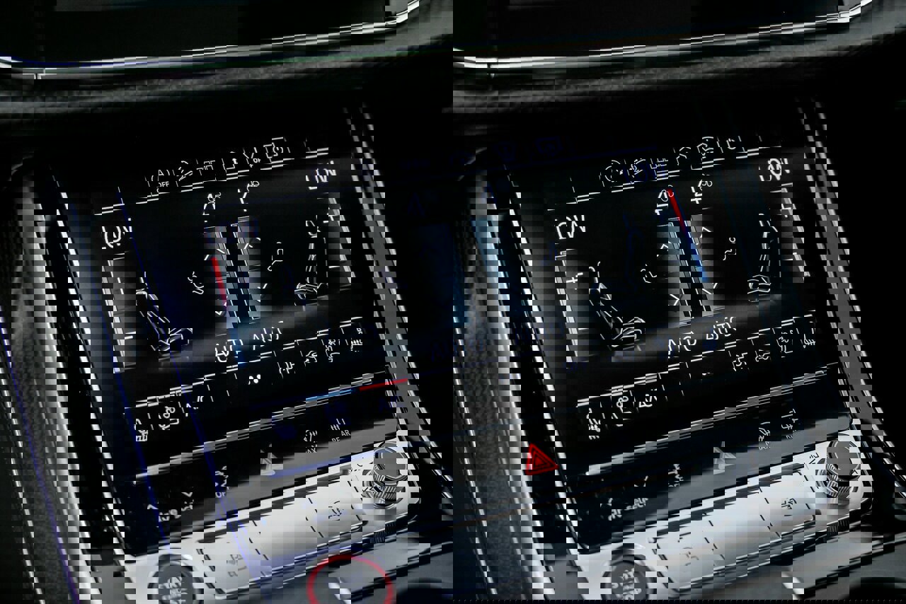 Used 2022 Audi RS Q8 image 37