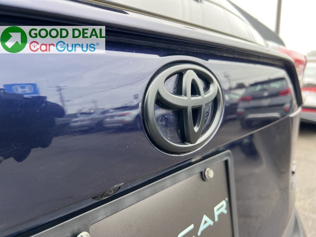 Used 2022 Toyota RAV4 XLE w/ Convenience Package image 30