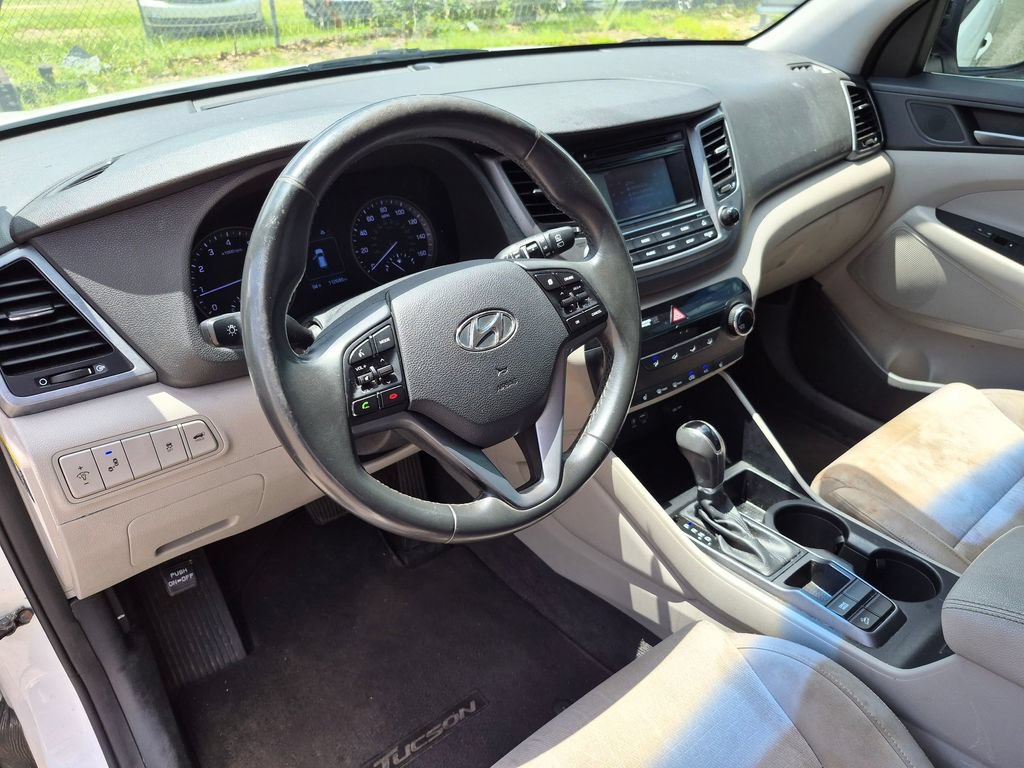 Used 2016 Hyundai Tucson Sport FWD image 30