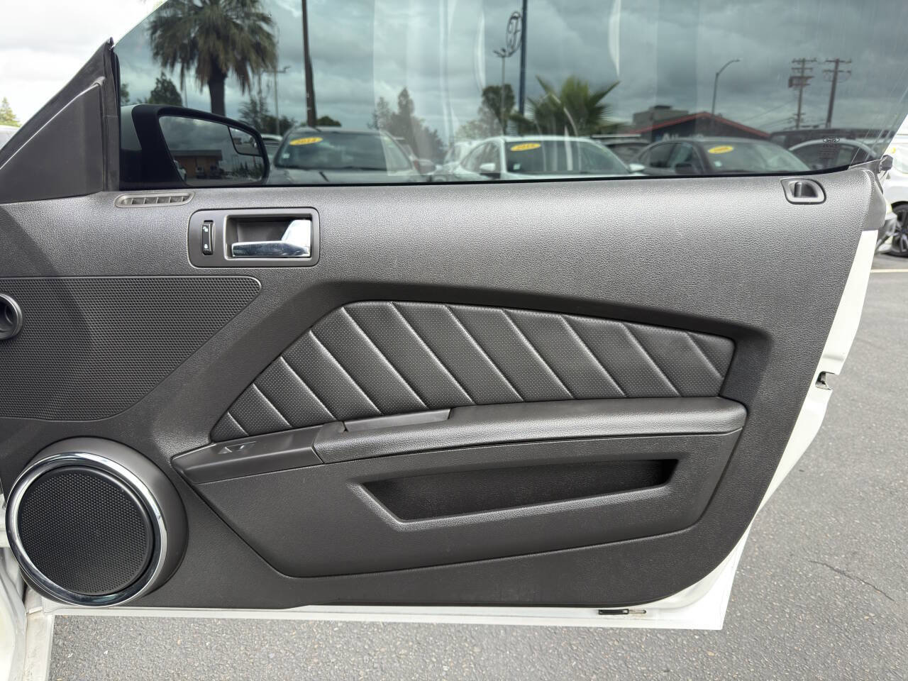 Used 2013 Ford Mustang GT Premium w/ Brembo Brake Pkg image 14