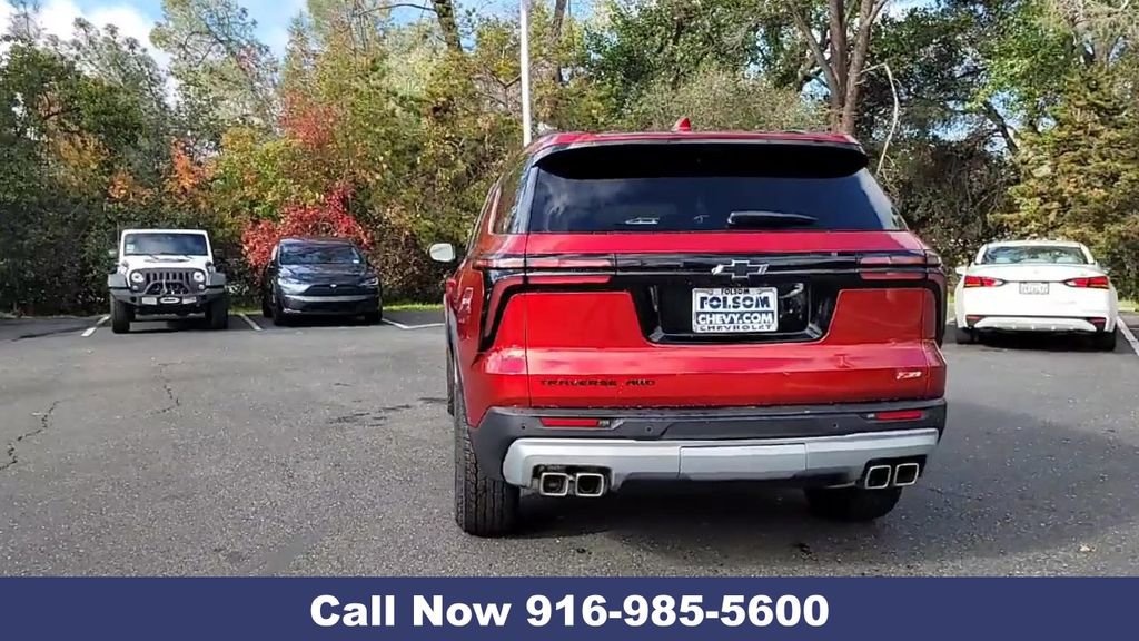 New 2025 Chevrolet Traverse Z71 w/ Enhanced Driving Package image 9