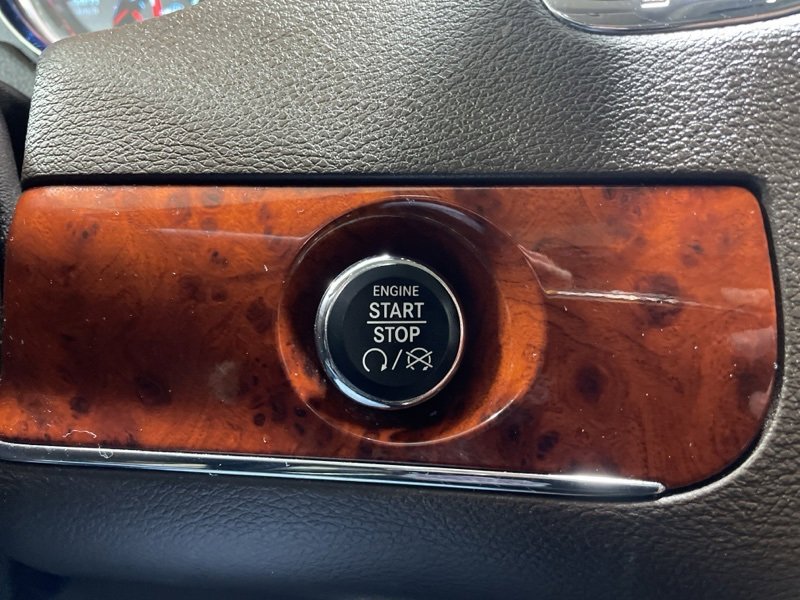 Used 2012 Chrysler Town & Country Limited w/ Luxury Group image 32