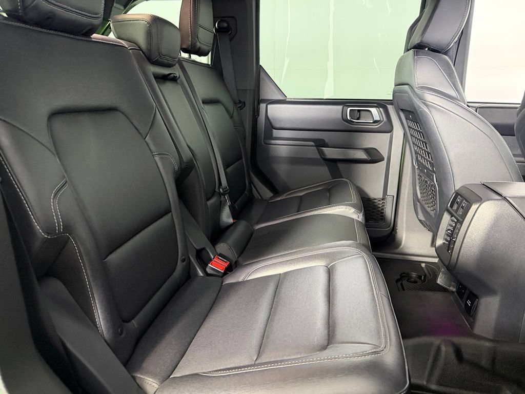 Used 2025 Ford Bronco Badlands AWD/4WD image 29