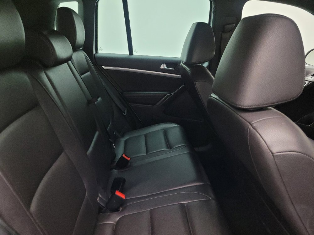 Used 2016 Volkswagen Tiguan R-Line AWD/4WD image 19