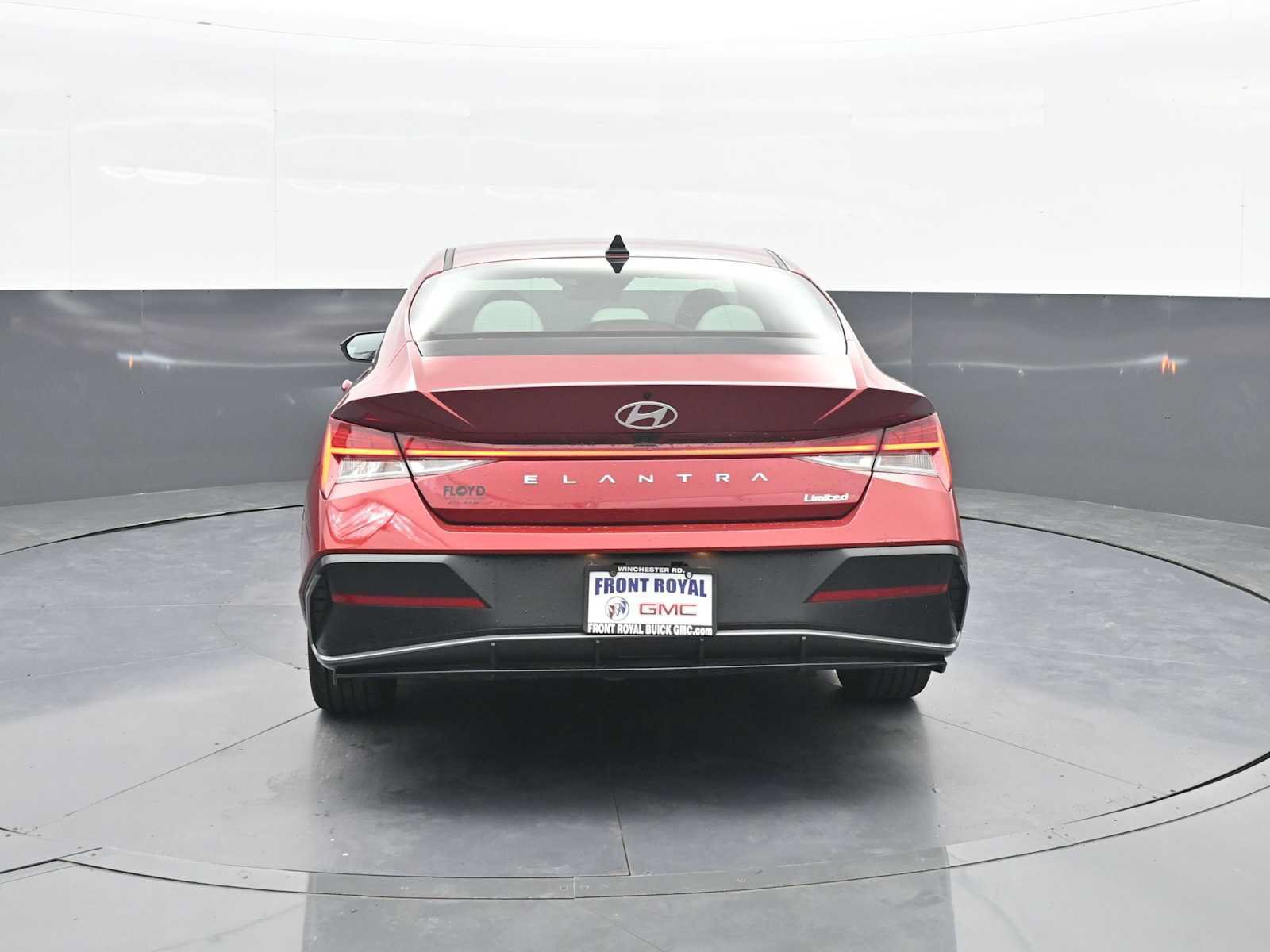 Used 2025 Hyundai Elantra Limited FWD image 6