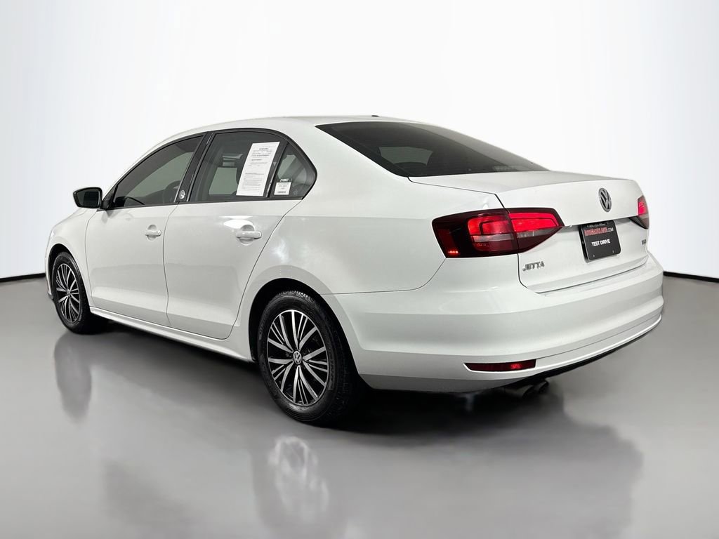 Used 2018 Volkswagen Jetta SE FWD image 7