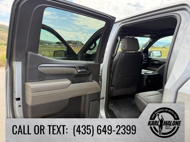 Used 2023 Chevrolet Silverado 1500 ZR2 w/ Technology Package AWD/4WD image 27
