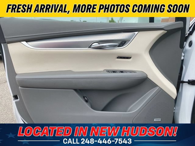Used 2020 Cadillac XT5 Premium Luxury w/ LPO, Floor Liner Package FWD image 22