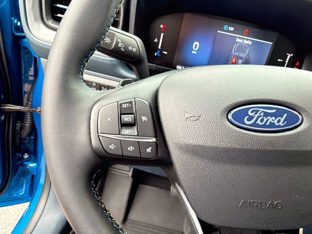 Used 2026 Ford Maverick Lobo AWD/4WD image 24