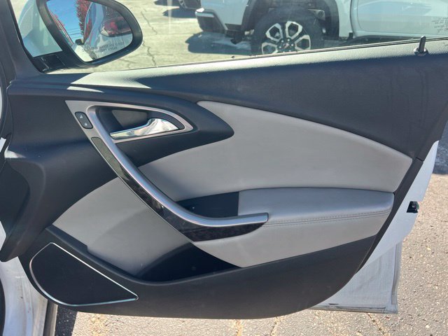 Used 2015 Buick Verano w/ Comfort Package FWD image 7
