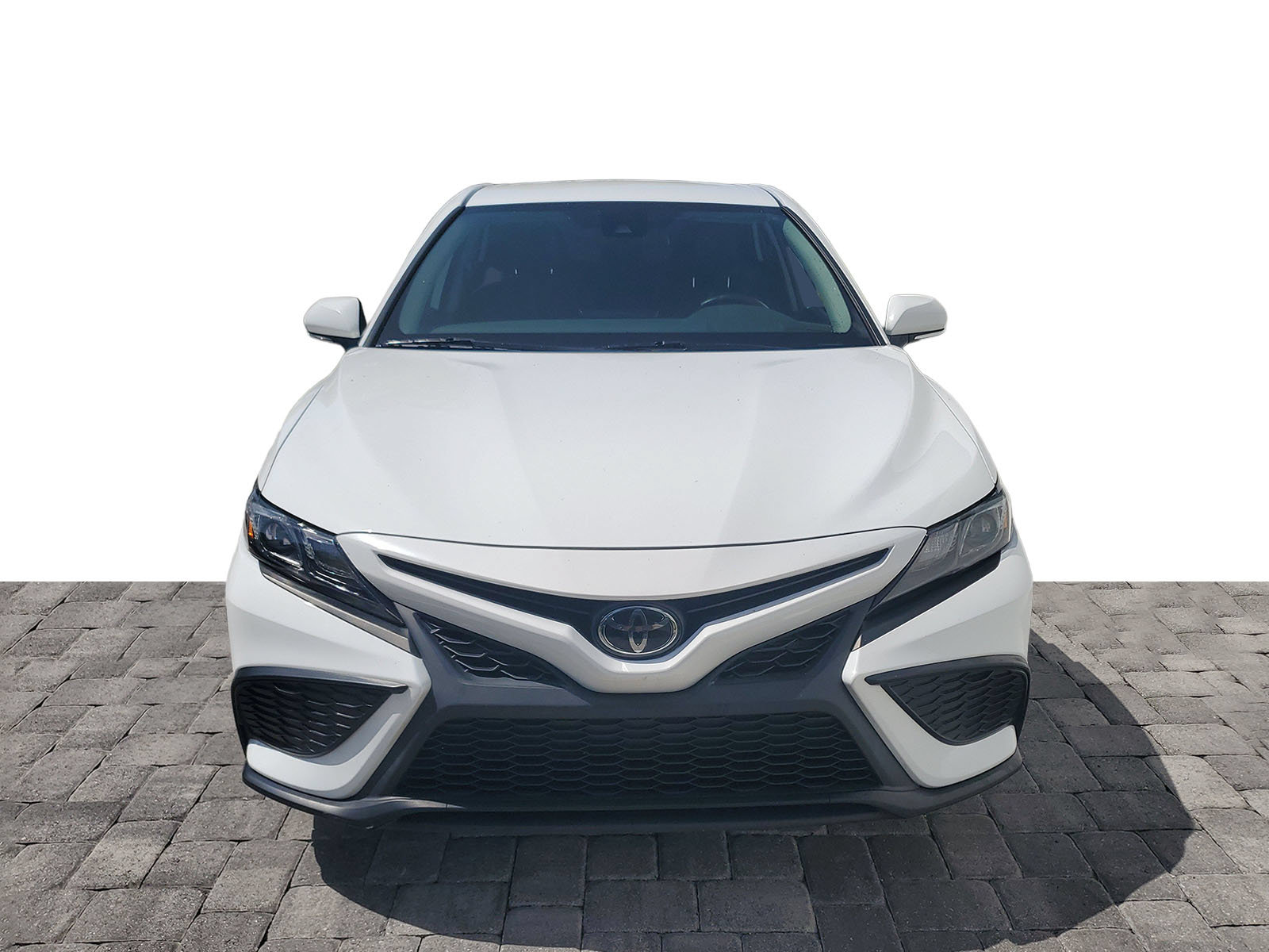Used 2023 Toyota Camry SE FWD image 2