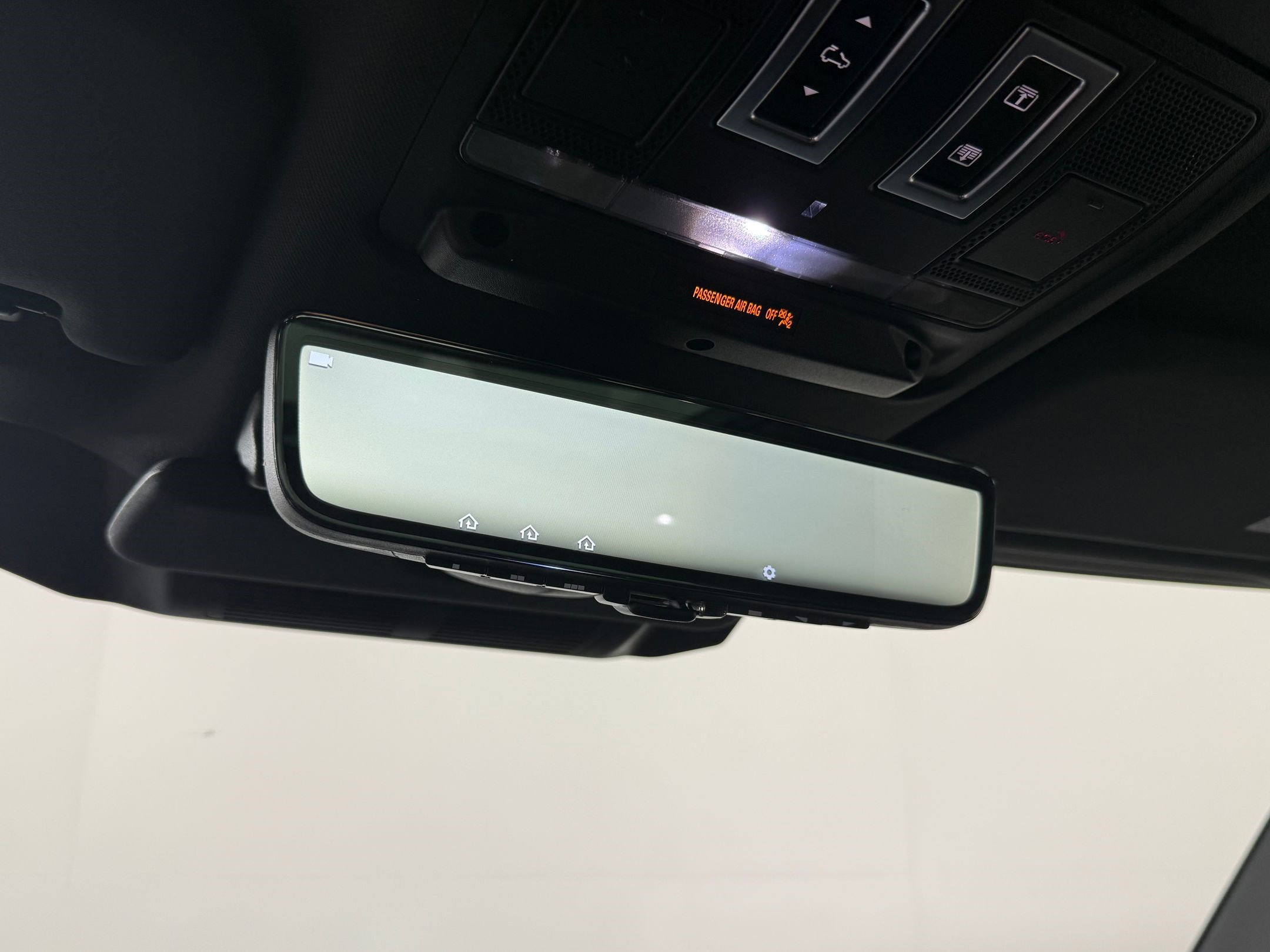 Used 2021 Land Rover Defender 110 X image 19
