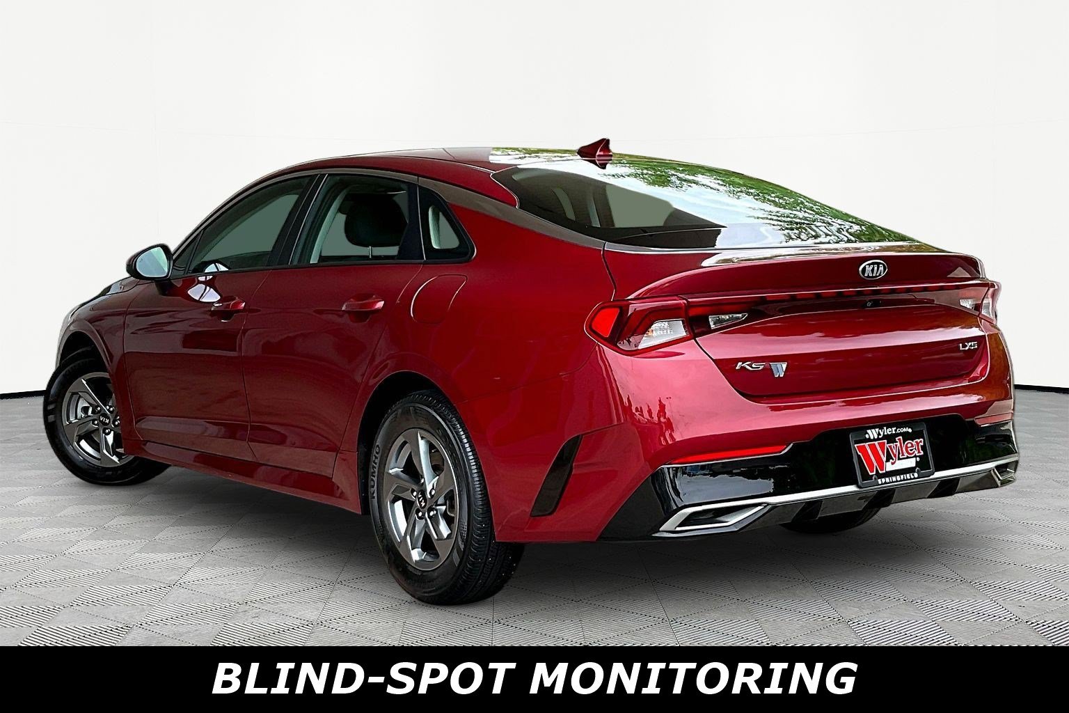 Used 2021 Kia K5 LXS FWD image 4