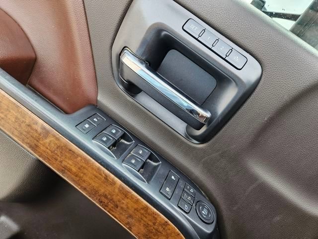 Used 2015 Chevrolet Silverado 2500 High Country w/ Duramax Plus Package image 11