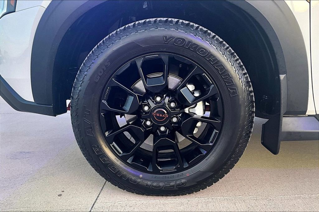 Used 2025 Nissan Armada PRO-4X w/ Pro-4X Premium Package image 12