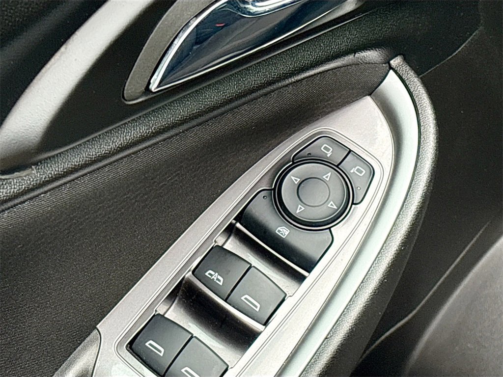 Used 2023 Chevrolet Malibu LT w/ Driver Confidence Package image 18