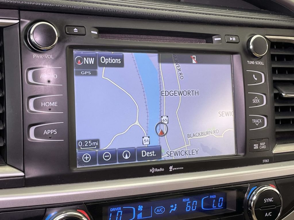 Used 2015 Toyota Highlander XLE AWD/4WD image 24