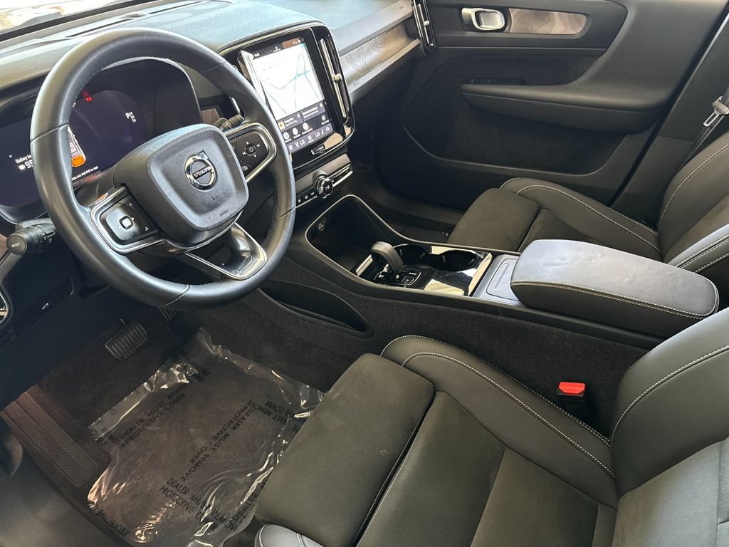 Certified 2023 Volvo C40 P8 Recharge Plus w/ Climate Package AWD/4WD image 9