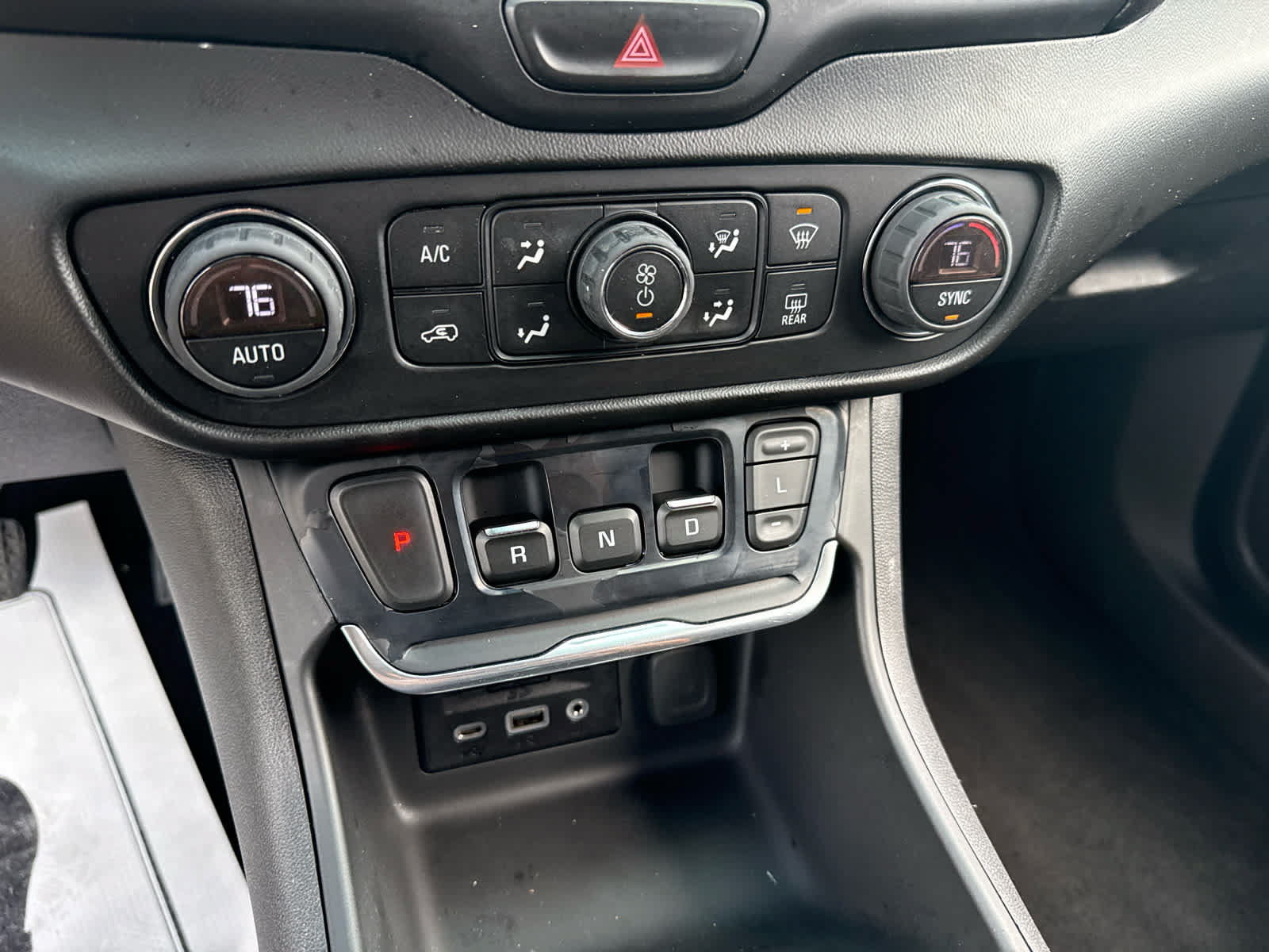 Used 2018 GMC Terrain SLE w/ Driver Convenience Package FWD image 22