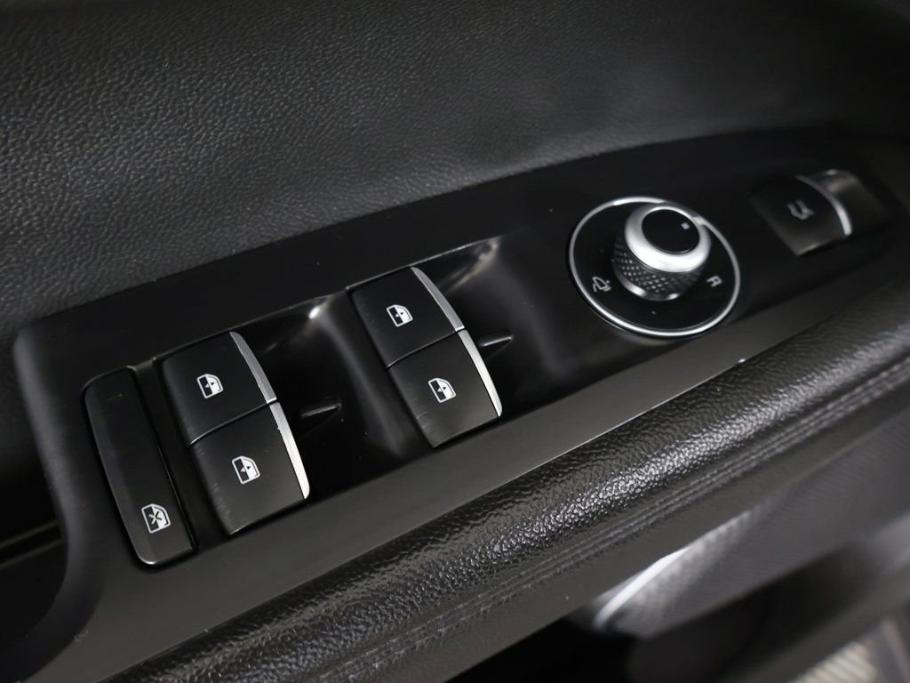 Used 2022 Alfa Romeo Stelvio Ti image 39