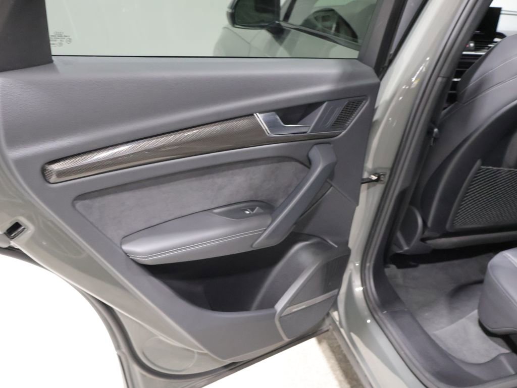 Used 2025 Audi SQ5 Premium Plus AWD/4WD image 19