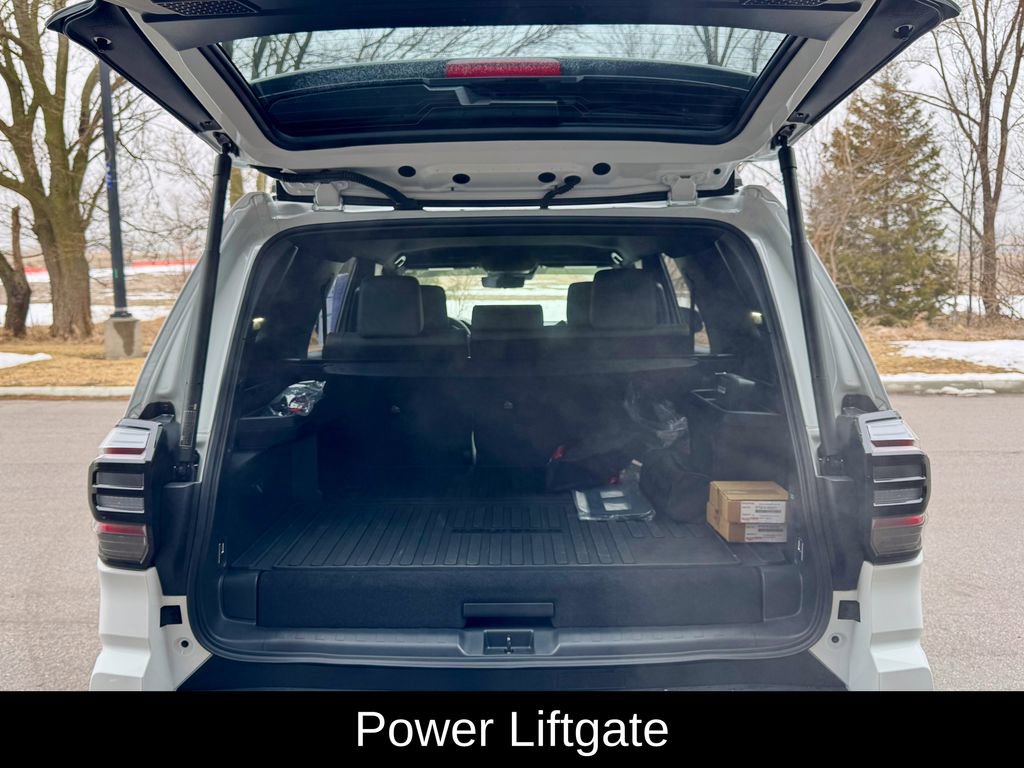 Used 2025 Toyota 4Runner Trailhunter image 15