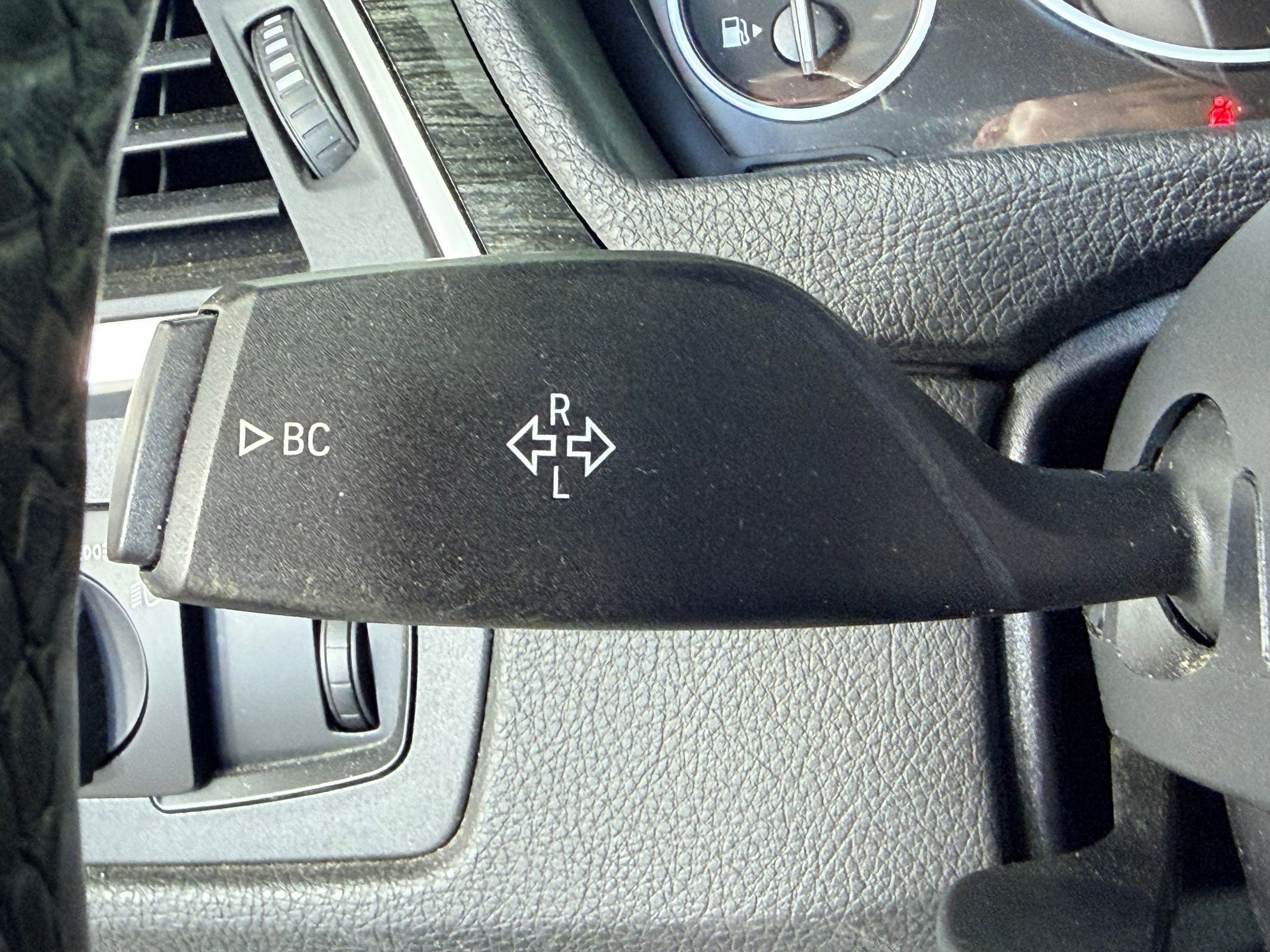 Used 2019 BMW 430i Convertible w/ M Sport Package image 29