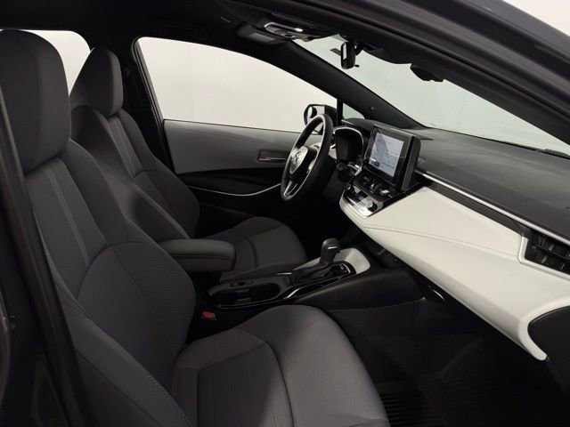 Used 2025 Toyota Corolla SE image 15
