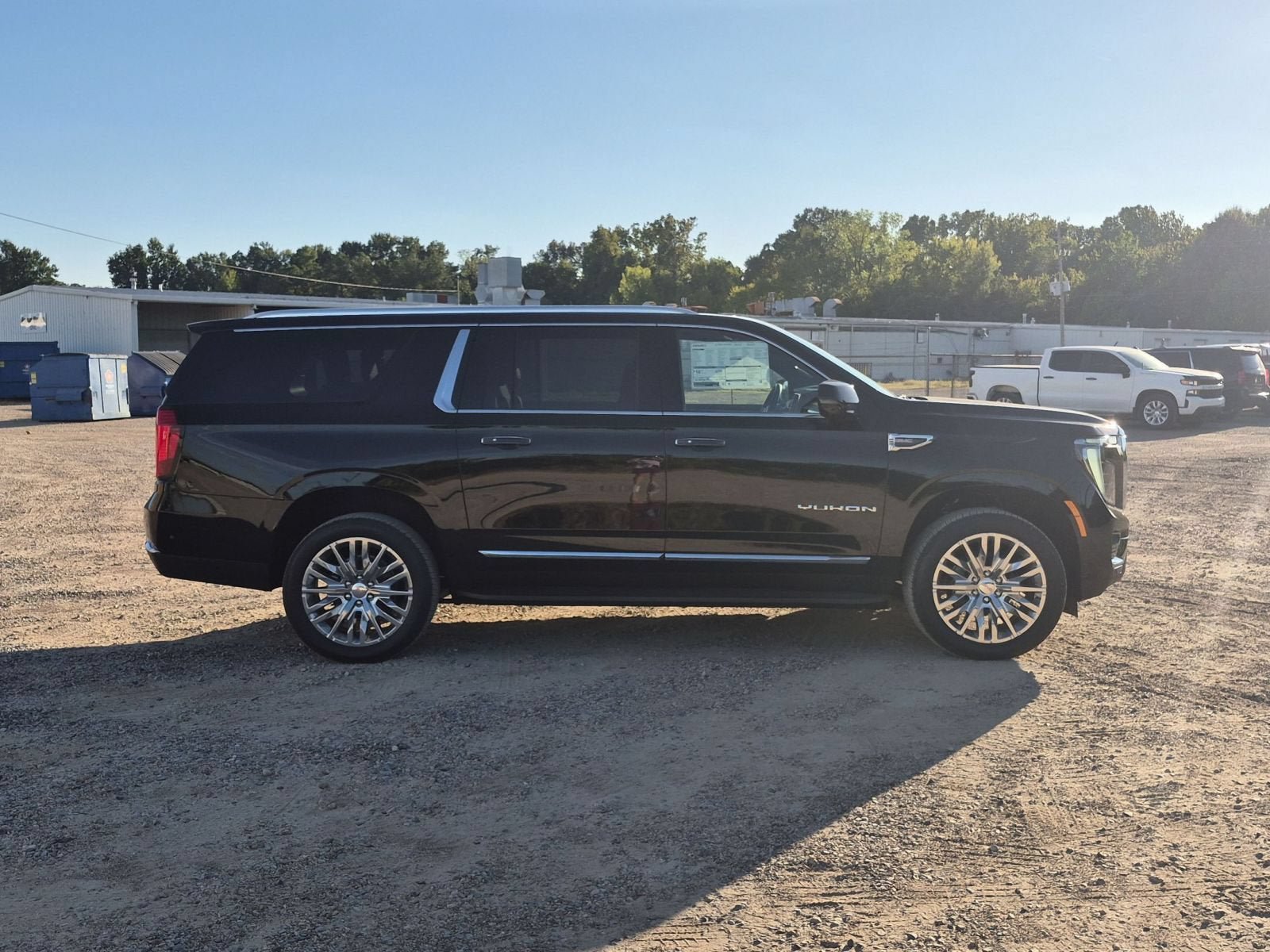 New 2027 GMC Yukon XL Elevation w/ Elevation Premium Package AWD/4WD image 7